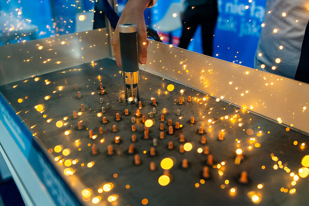 11-fastener-poland-2024.jpg [260.22 KB]